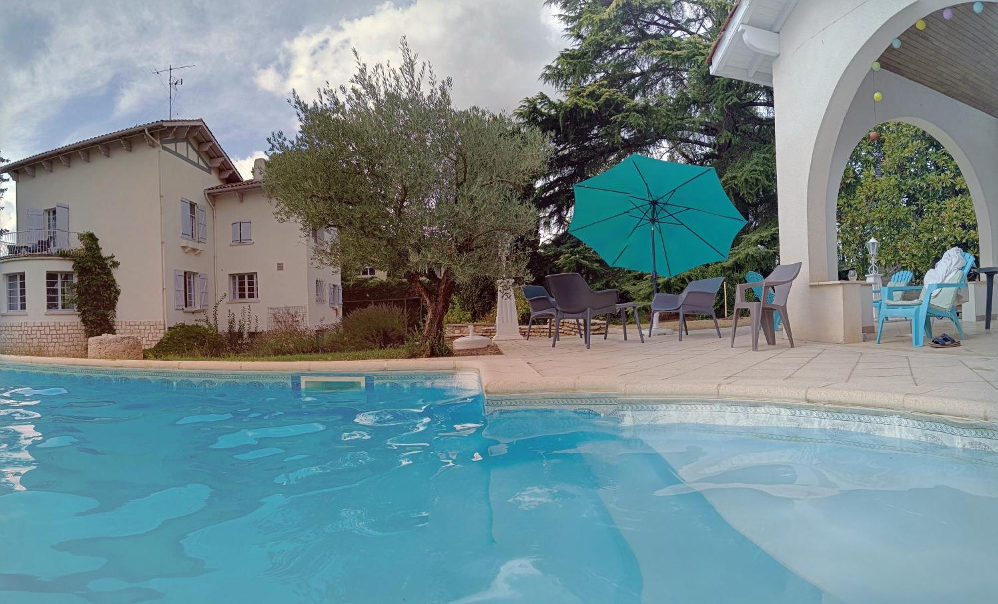 La Maison Basque Sainte-Livrade-sur-Lot Екстер'єр фото